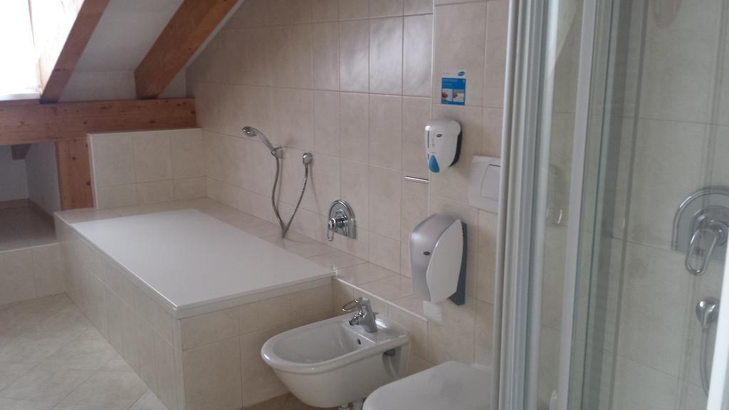 Manzoni Rooms Merano Habitación foto